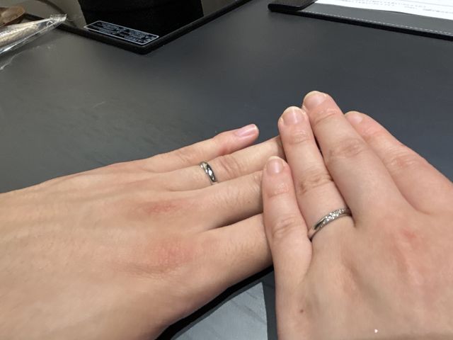 夫婦で別テーマの指輪を購入させていただきました。