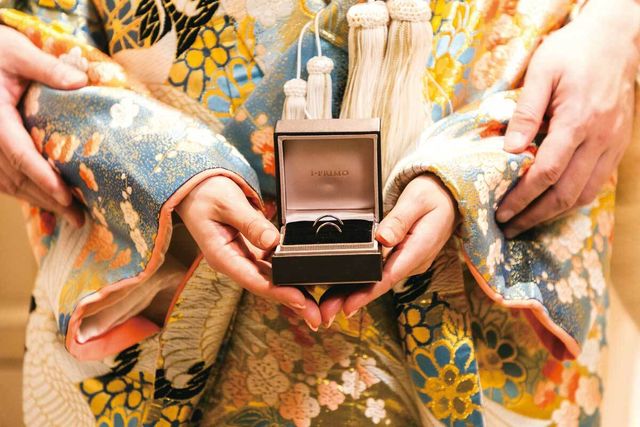 2つともダイヤを入れて完全なお揃いに