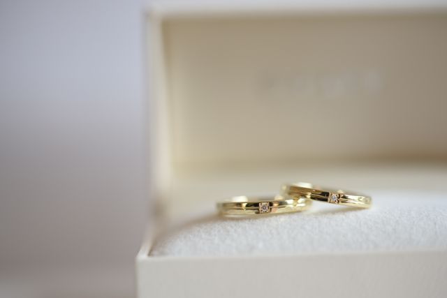 一部槌目
ニコイチダイヤモンド使用
K18グリーンゴールド