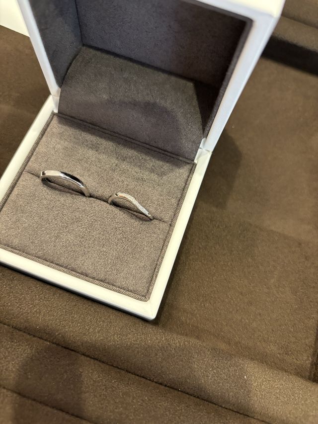 左：新郎
右：新婦(本人)