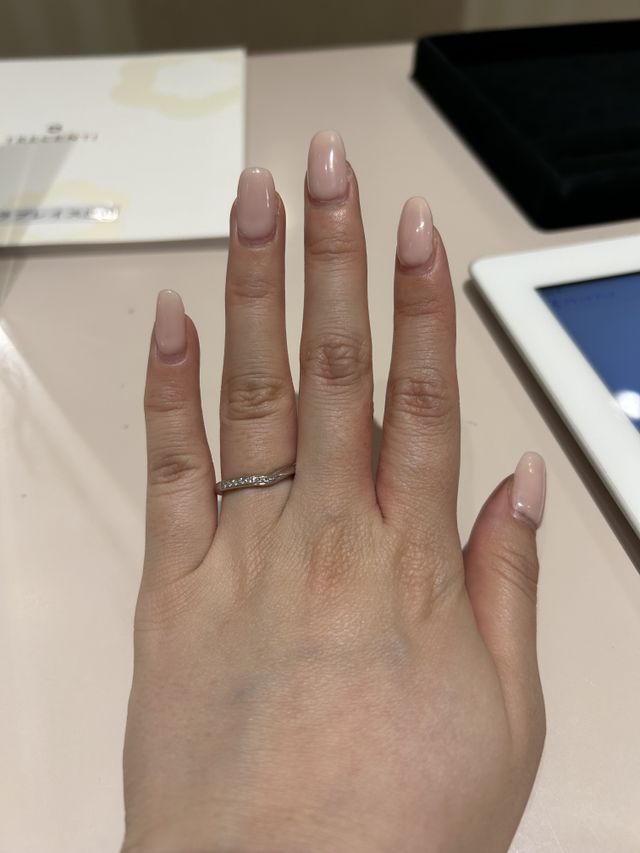 ダイヤの輝きがちょうどよく、普段使いできます。