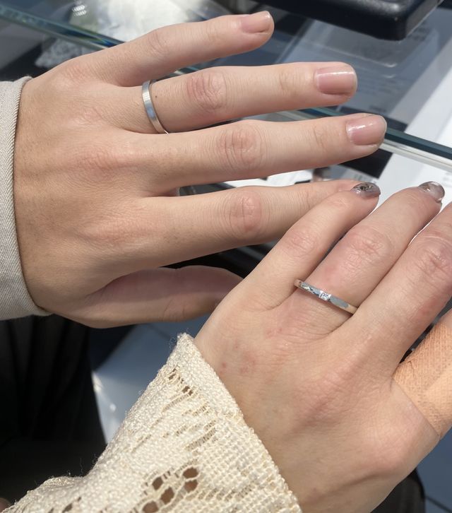 デザインは違えどお互いの好みを尊重した指輪に出会えました！
