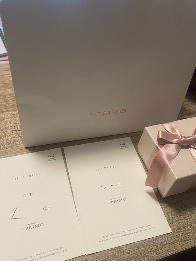 購入時にいただいた、ボックス、袋、写真撮影用の台紙