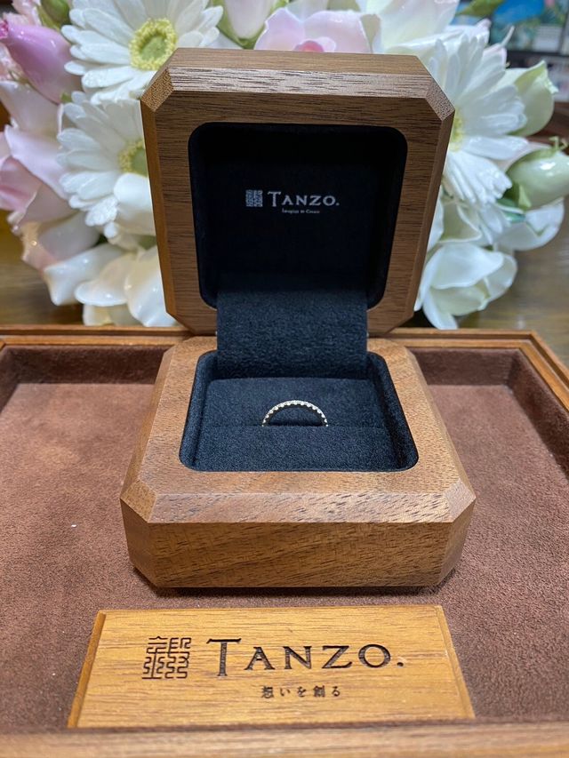 ハーフエタニティリング