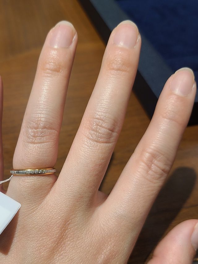 店舗で試着した時の写真です