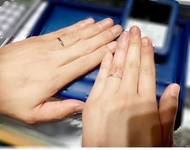 結婚指輪の試着です。