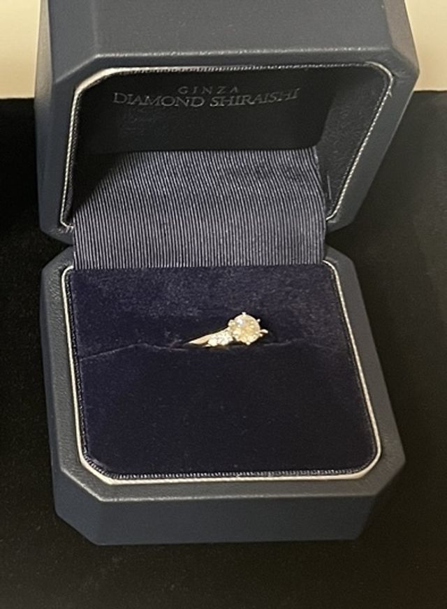 プロポーズリングについていたダイヤを仕立てて頂きました。