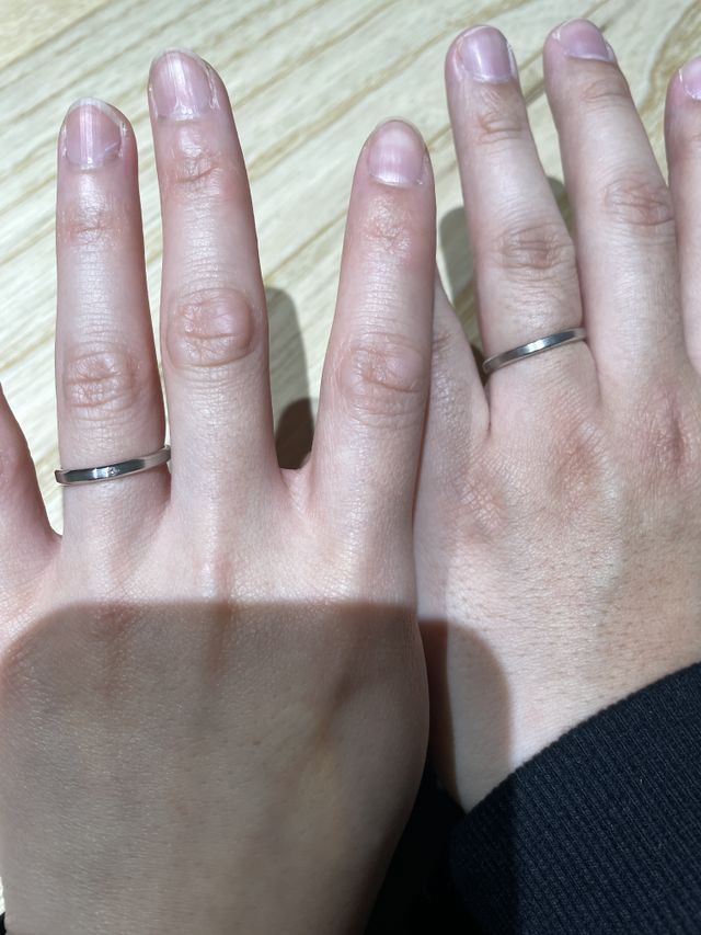 細めですっきり見える指輪です