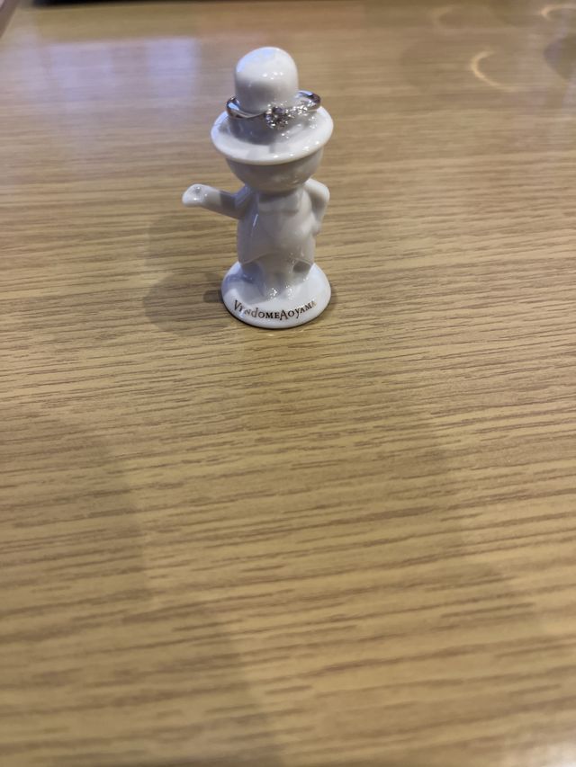 婚約指輪　テオくんの指輪置き