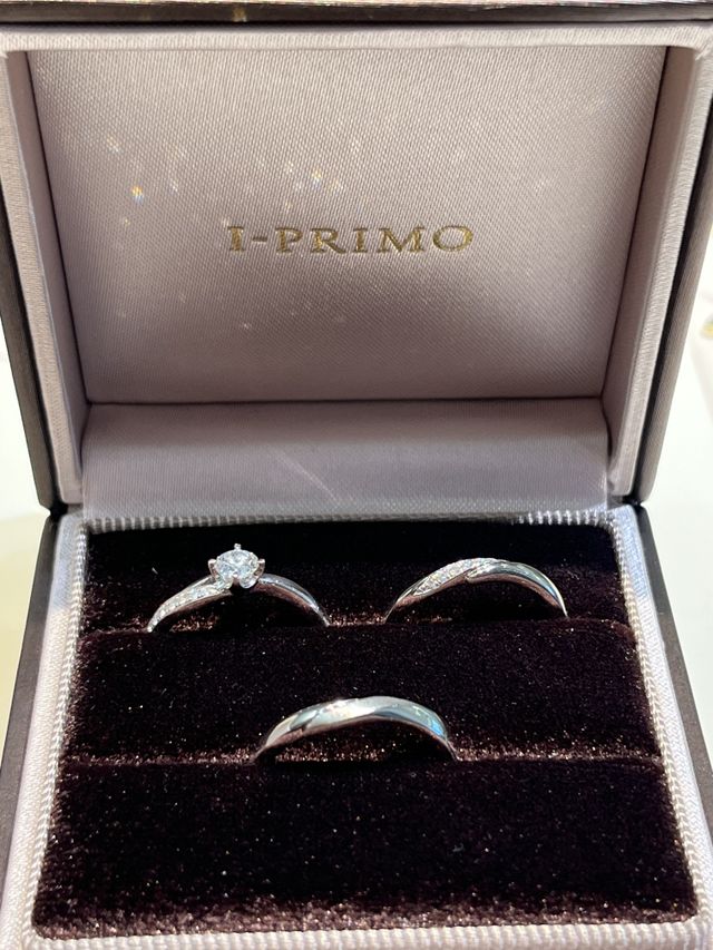 気に入った結婚指輪が、偶然婚約指輪とセットリングでした。