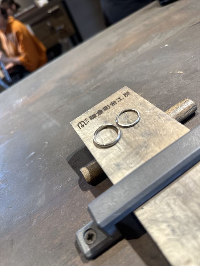 ホワイトゴールド2.5ミリ、1.5ミリ