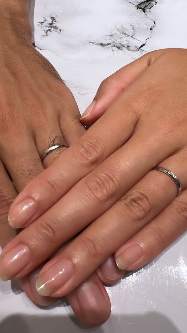 ねじりが入ったデザインで特別感のあるリングが気に入りました。