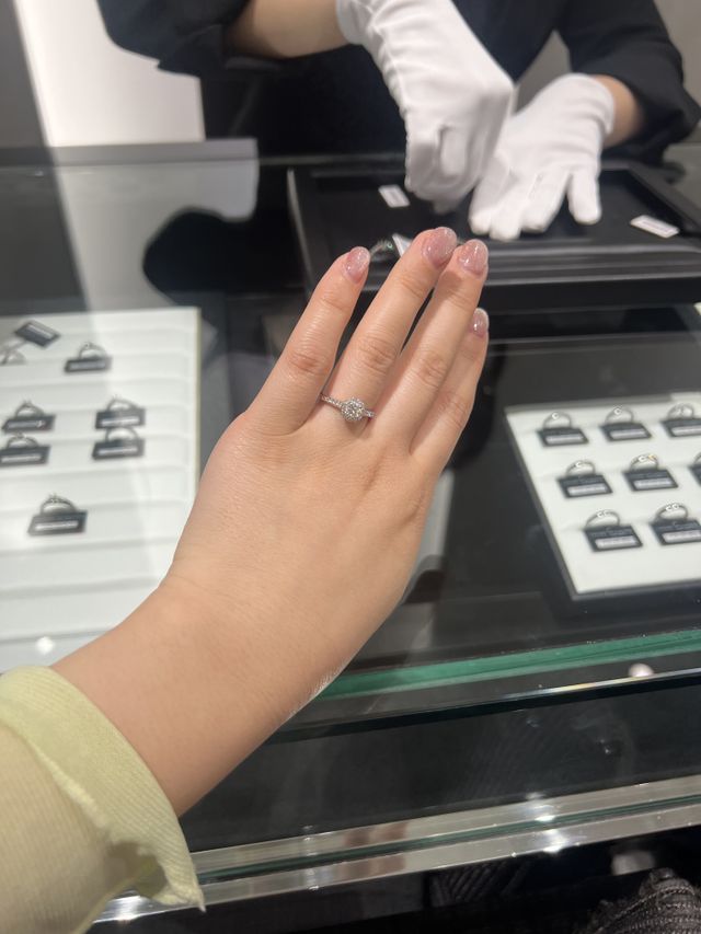 きらきら３６０度輝きがあってお気に入りです！