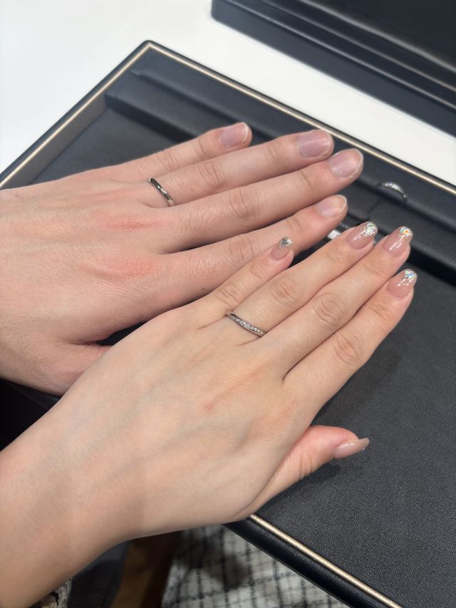 ペアでつけてもおしゃれでかわいいです。