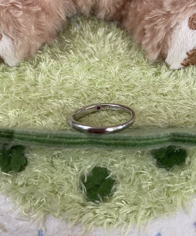 指輪の内側にもミッキー