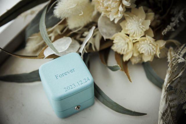 プロポーズ日が記載された思い出のボックスです。