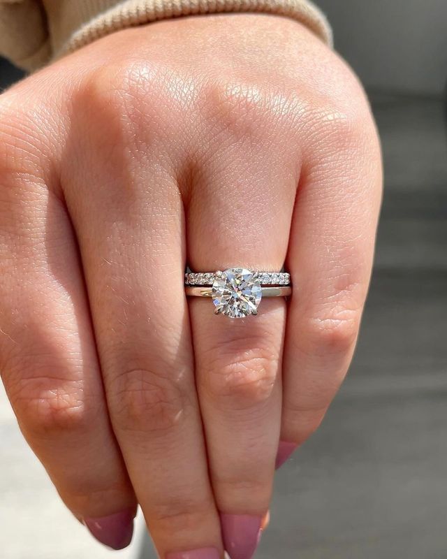 圧倒的なボリュームのダイヤモンドリングを予算内で購入