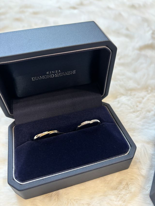 ※旦那の指輪はラディアントデイズです
