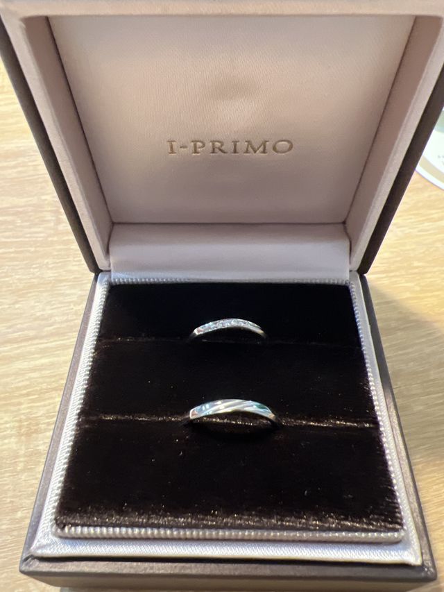 2人の結婚指輪です。