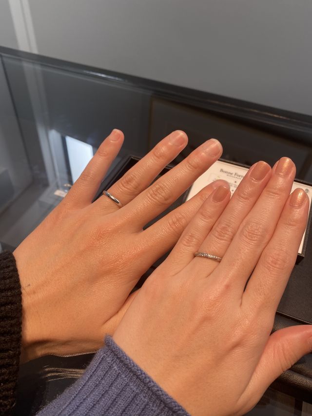 正面も上も下もどこから見てもダイヤの輝きが楽しめます