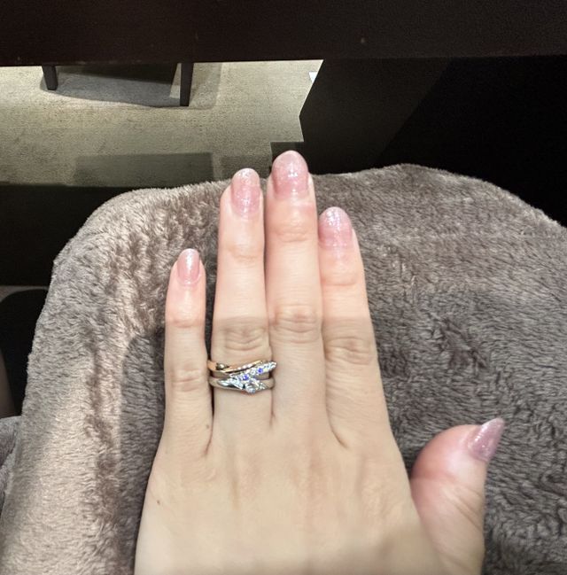 下:婚約指輪（アイプリモ）
上:結婚指輪（アイプリモ)
