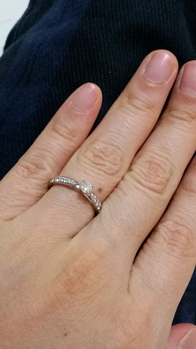 婚約指輪　銀座ダイヤモンドシライシ