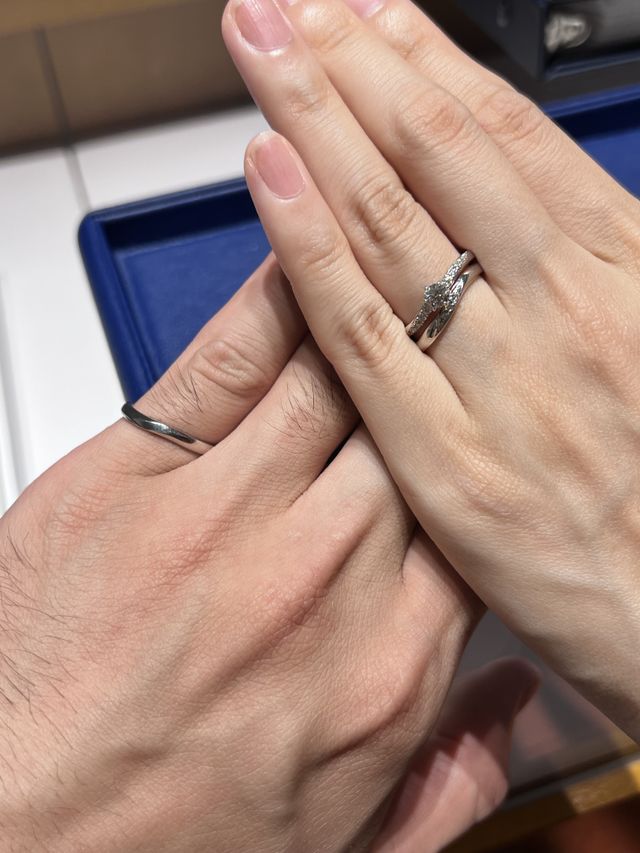 重ねづけでも綺麗に指が見えます