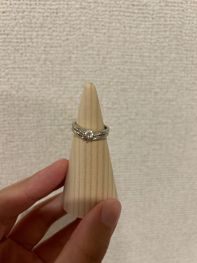 上 婚約指輪
下 結婚指輪