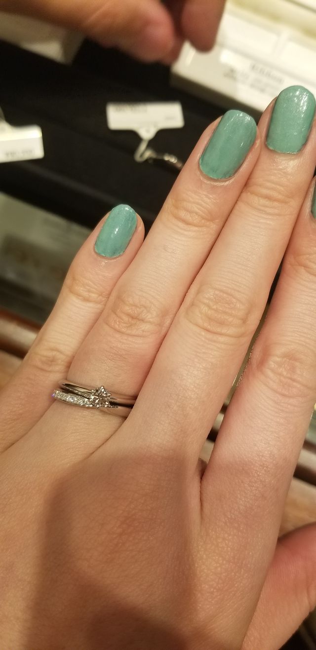 婚約指輪との重ね付け