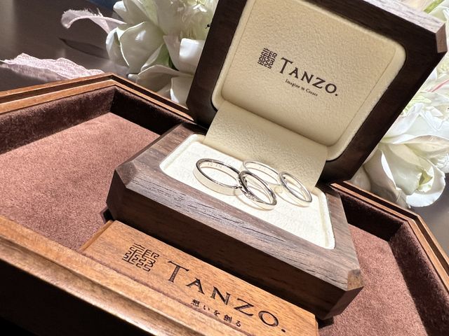 入籍指輪と結婚指輪のセットで購入いたしました。