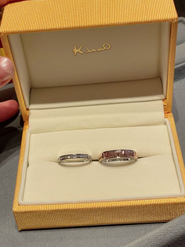 結婚指輪
右:フルオーダー
左:ハーフエタニティ
