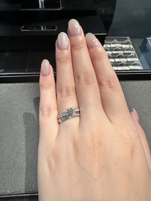 レーヌドコロールとベルファビオラの重ね付け