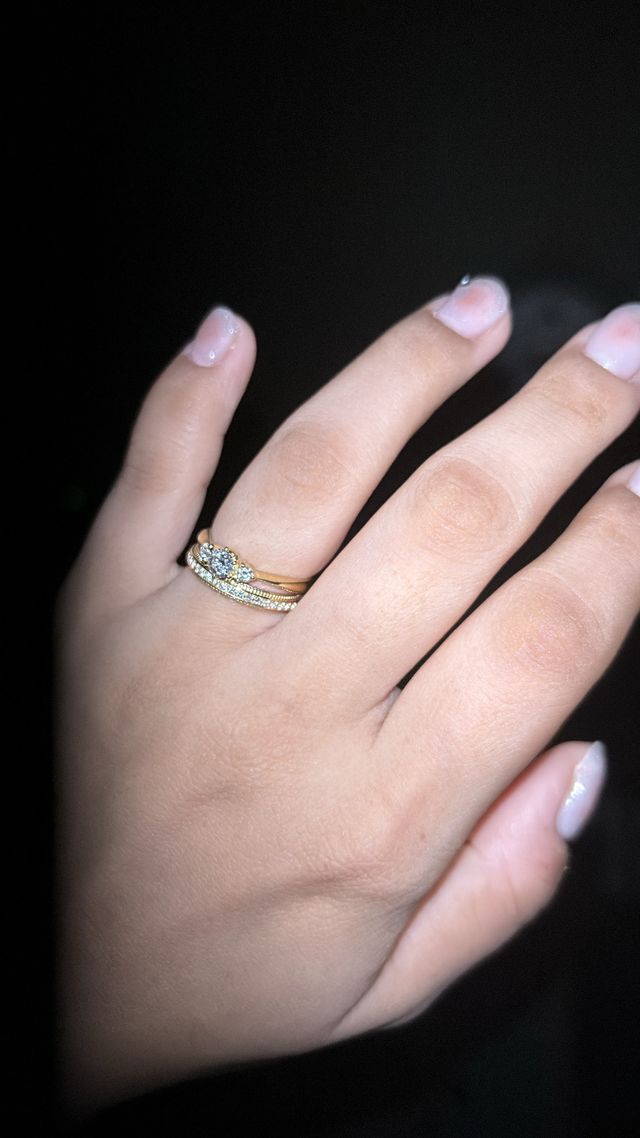 重ね付けしても可愛いデザインで決めました♡