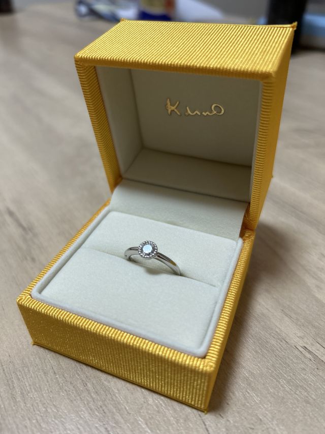 指輪のダイヤモンドをリメイクし、新しい指輪にしました