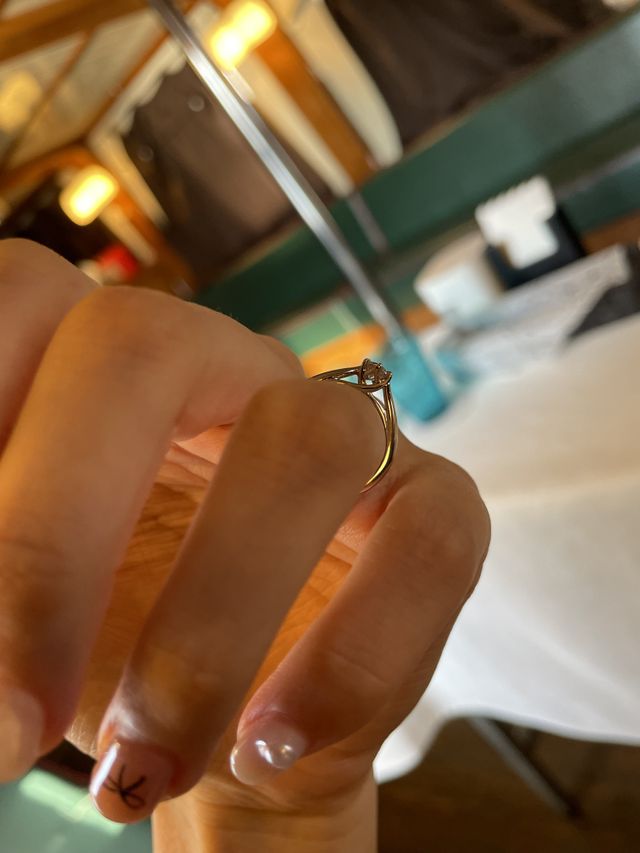 着用時の横からのデザイン