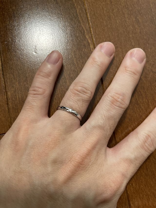 ダイヤを一石入れたシンプルな指輪