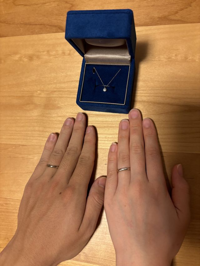 プロポーズでもらったダイヤはネックレスにしました。