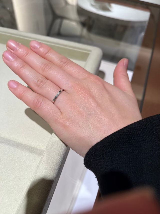 ストレート　プラチナ 3石