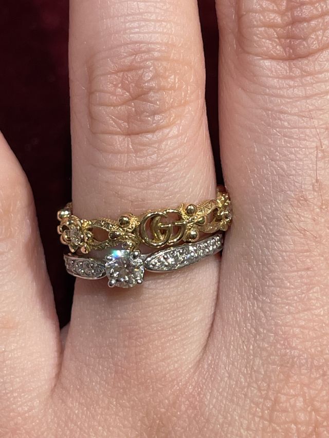 結婚指輪(婚約指輪との重ね映え)