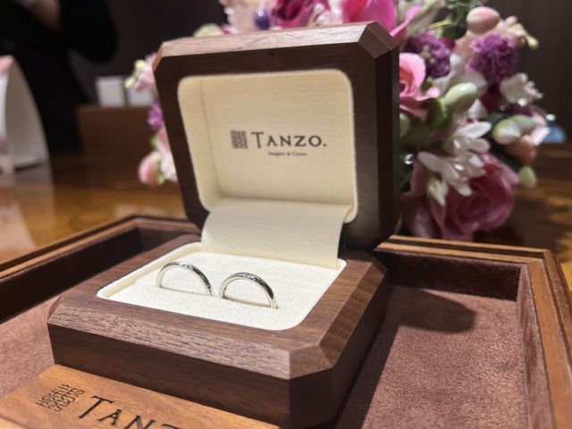 指輪のみの違う角度からの写真です