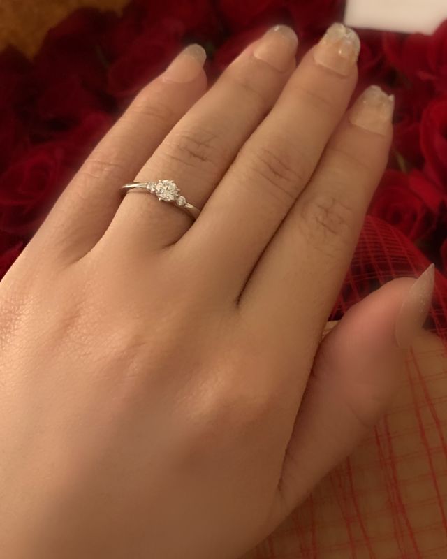 プロポーズでもらった時の写真です。