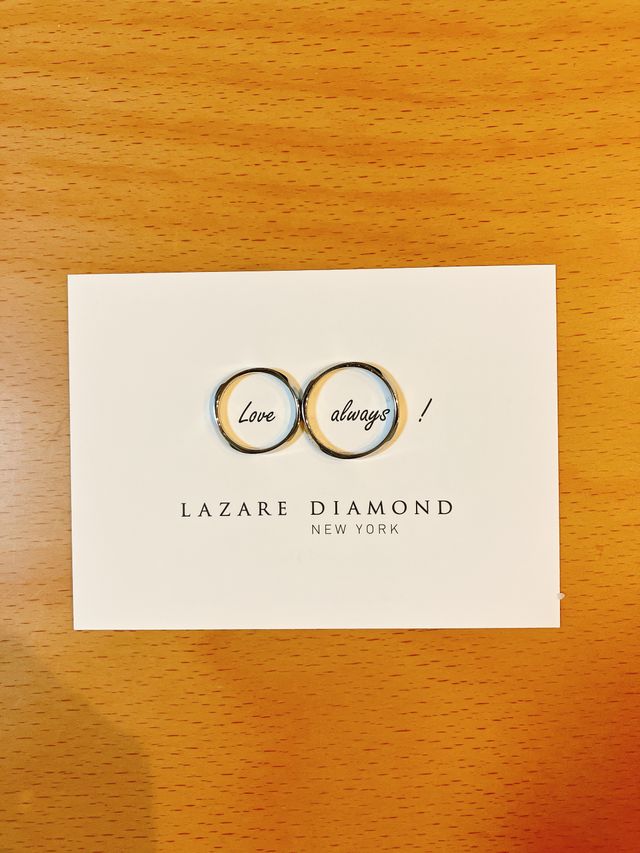 購入後、手元に届いたその日に２つを並べて撮影した写真です！