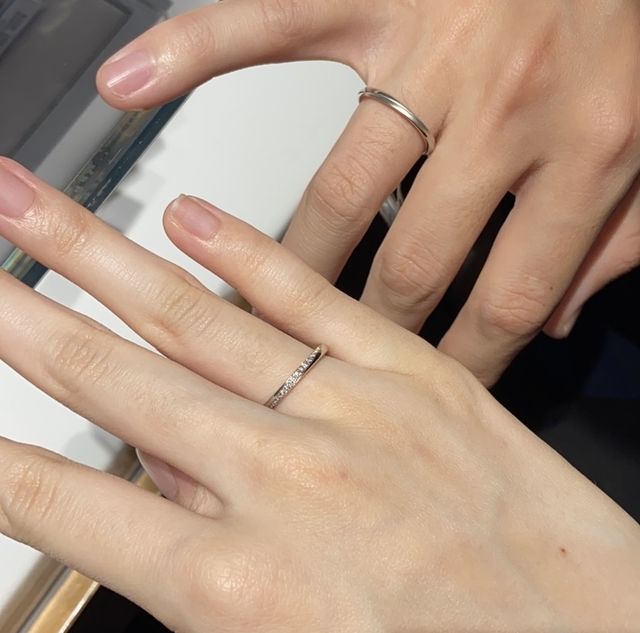 プラチナのブーケットという指輪を試着しました。