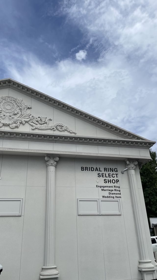 外観も内装もおしゃれで綺麗でした