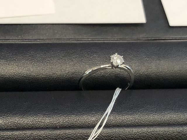 雪の結晶をモチーフにしているデザイン。