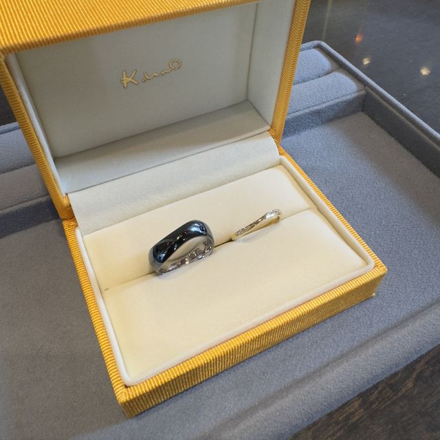 2人の要望が詰まった世界に一つだけの指輪です。