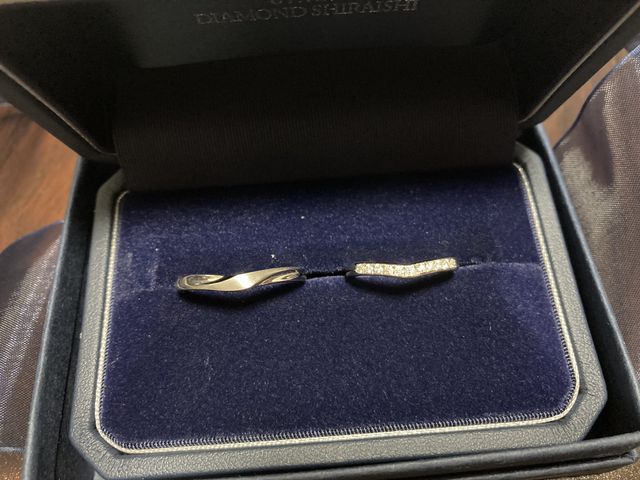 箱に入れた指輪