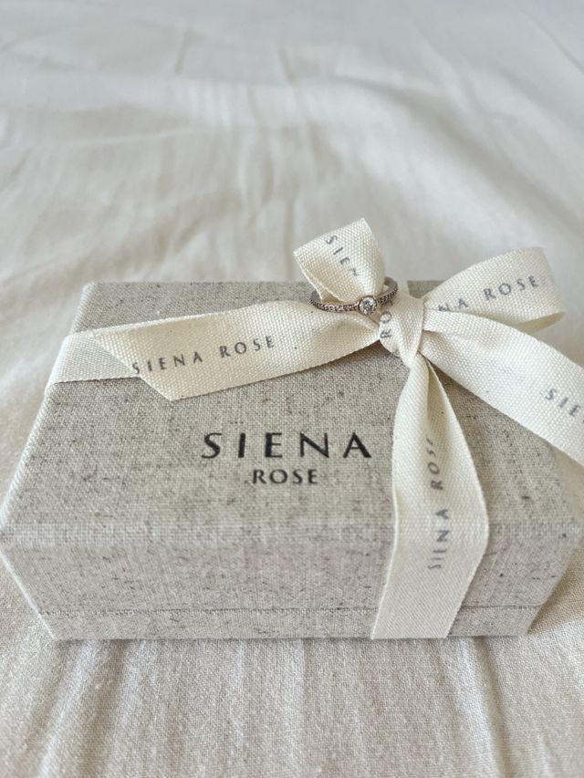 ボックスもシンプルでかわいいです！