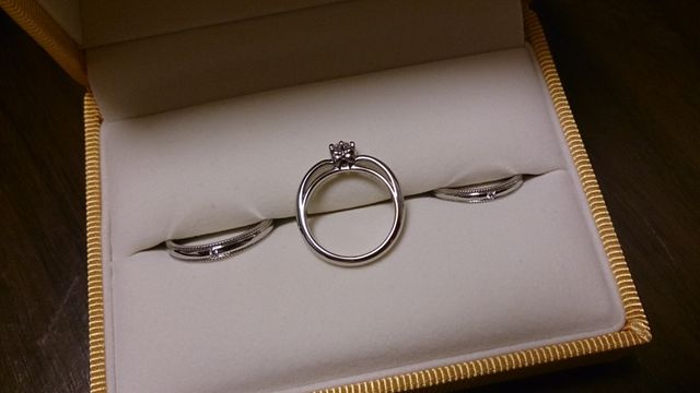 婚約指輪と結婚指輪