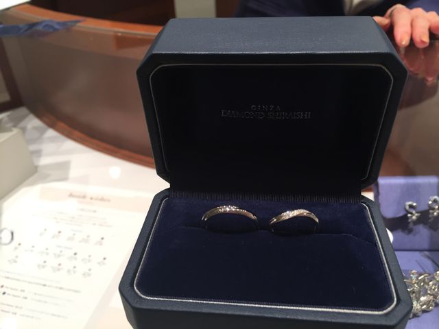 ダイヤモンドシライシさんで結婚指輪を購入しました。